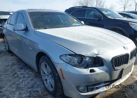 2012 BMW 528I xDrive z USA, uszkodzony, nr VIN WBAXH5C51CC595226